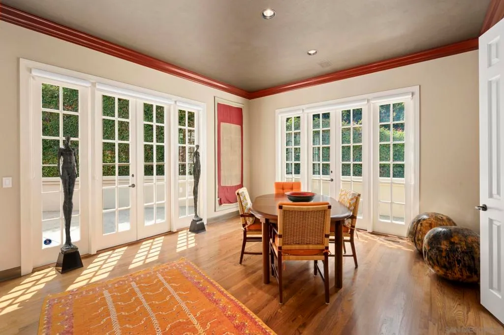 La Jolla, California 92037, United States, 3 Bedrooms Bedrooms, ,4 BathroomsBathrooms,Residential,Active,204365