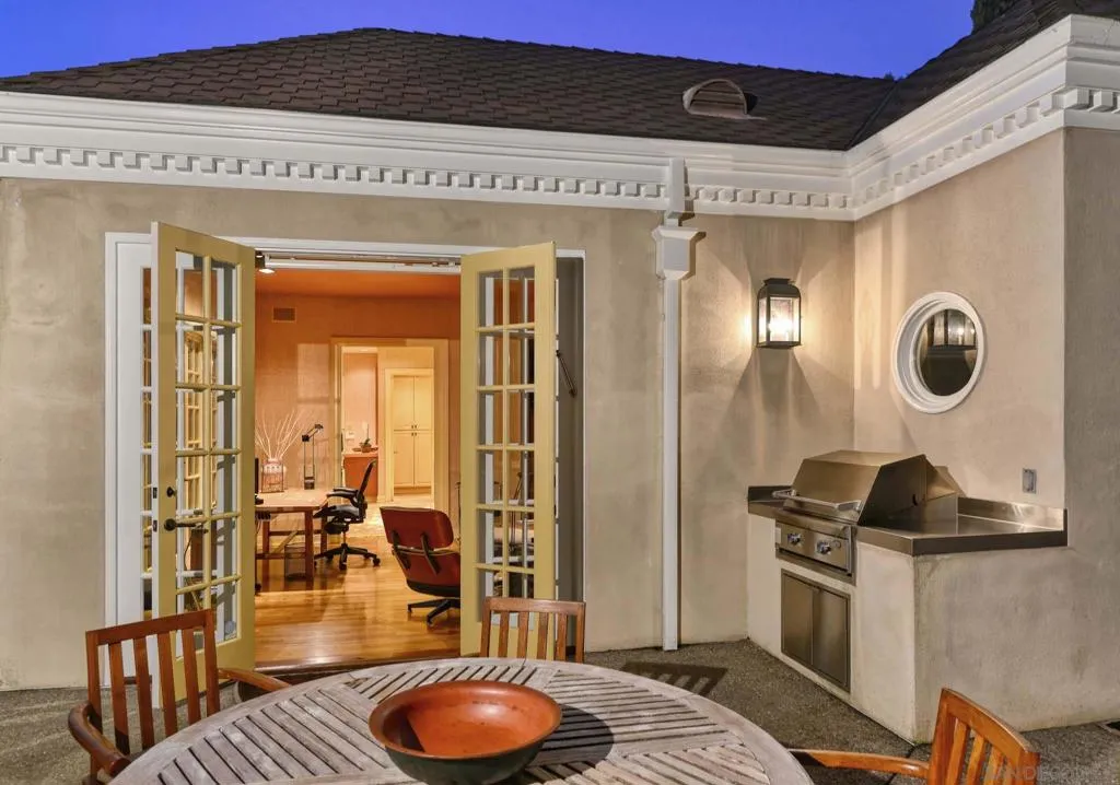 La Jolla, California 92037, United States, 3 Bedrooms Bedrooms, ,4 BathroomsBathrooms,Residential,Active,204365