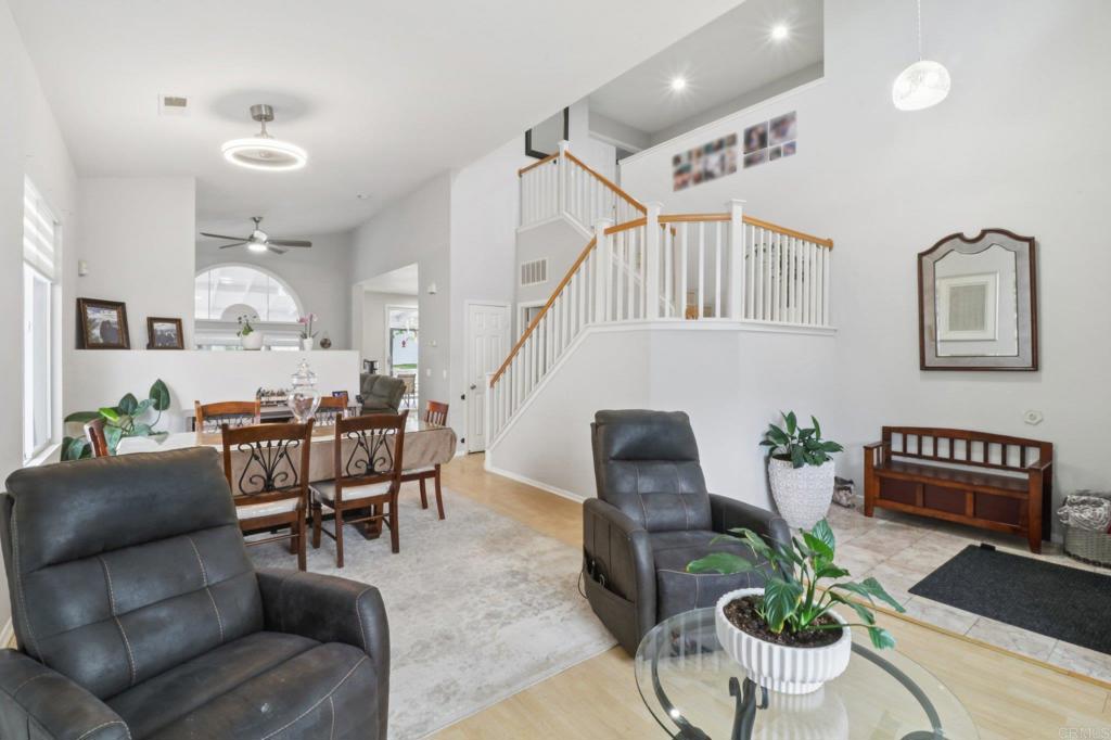 232 Manzanilla Way