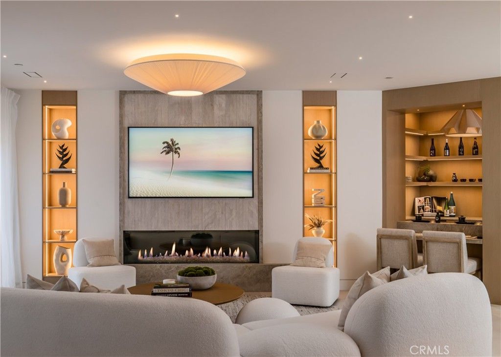 Photo of 1 Stickley Drive, Laguna Beach, CA 92651 (MLS # LG26014560)