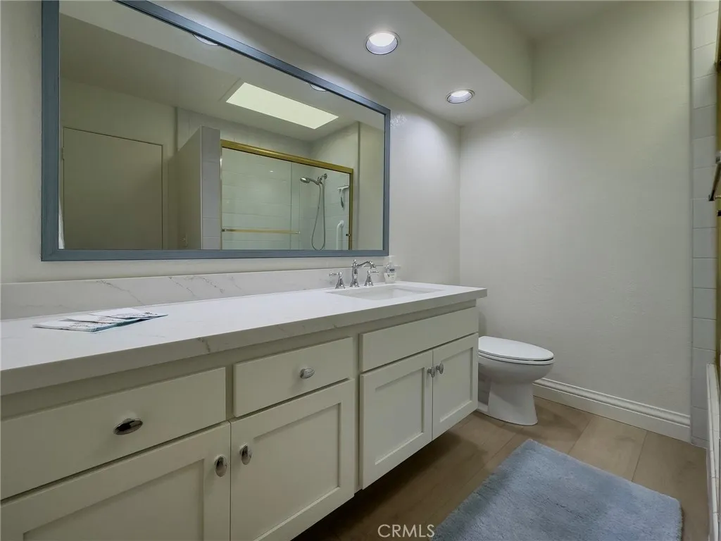 Dana Point, California 92629, United States, 2 Bedrooms Bedrooms, ,2 BathroomsBathrooms,Residential,Active,167386