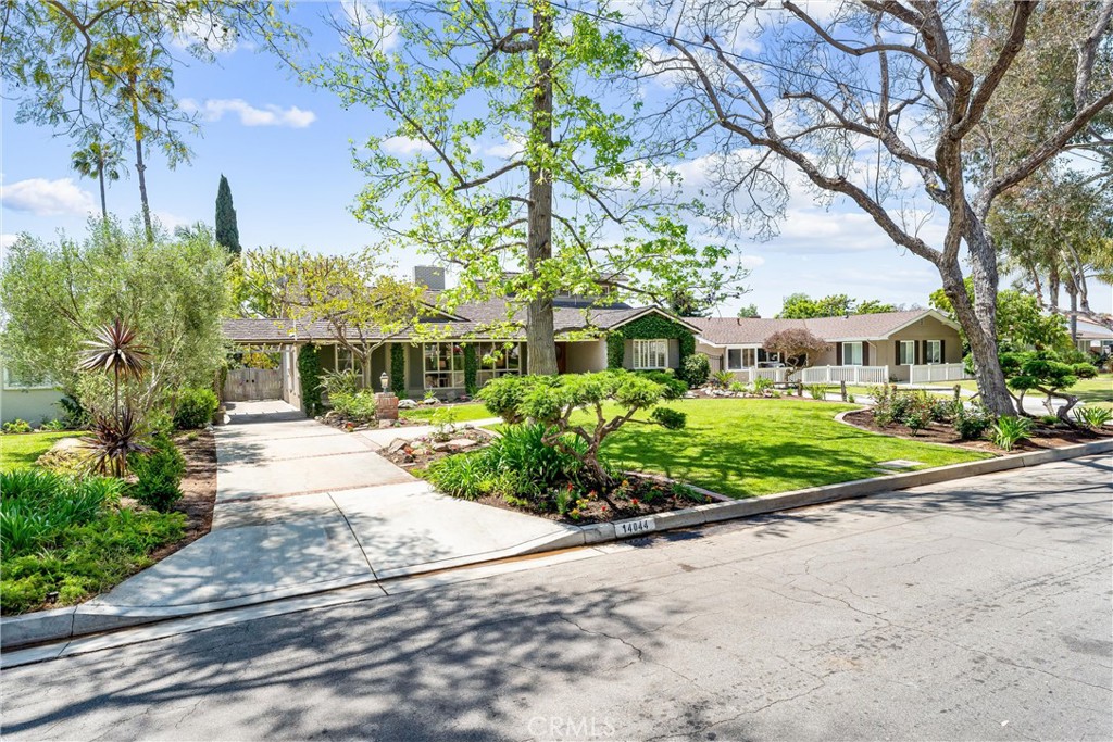 14044 Sunset Drive