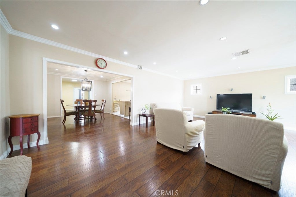 5163 Windermere