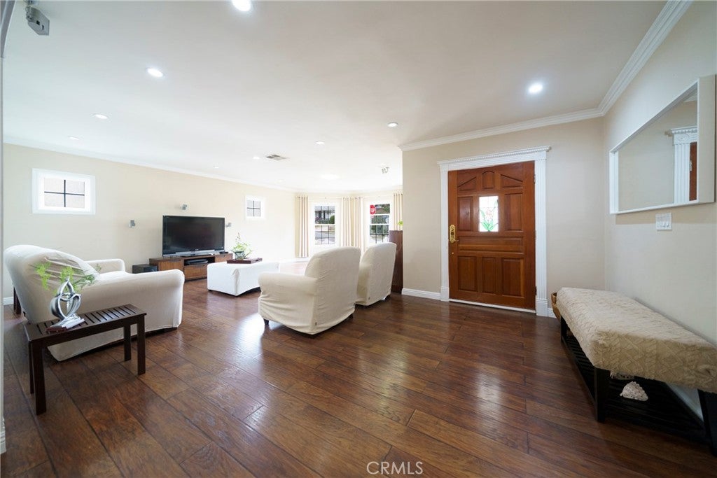 5163 Windermere