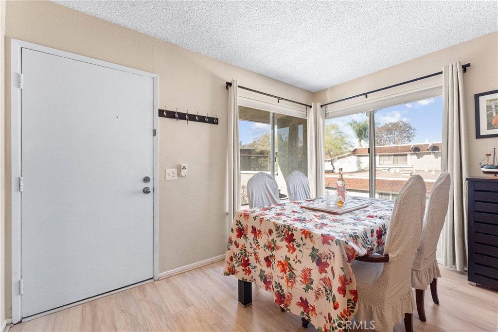 Aliso Villas (AV) - Residential