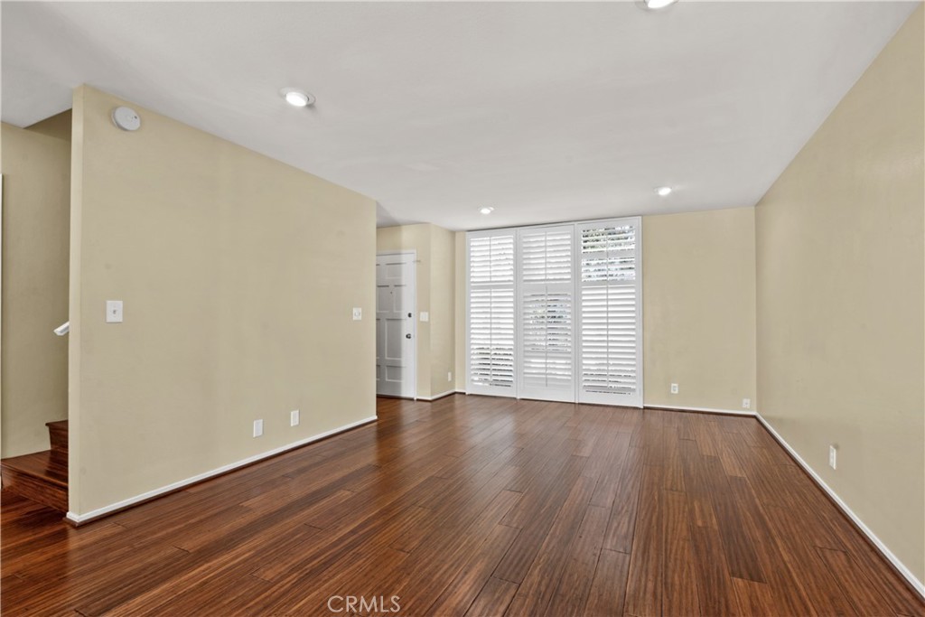 2438 Vista Hogar