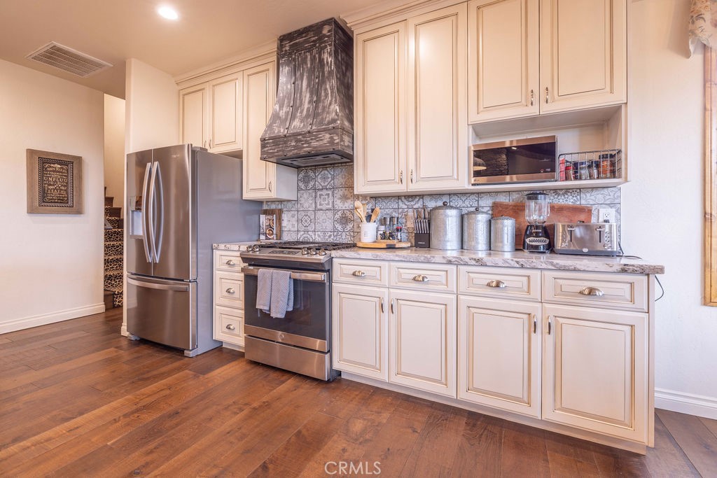 Big Bear Lake, California, 92315, United States, 4 Bedrooms Bedrooms, ,3 BathroomsBathrooms,Residential,Active,2023396