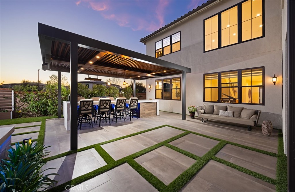 26600 Paseo Retirada