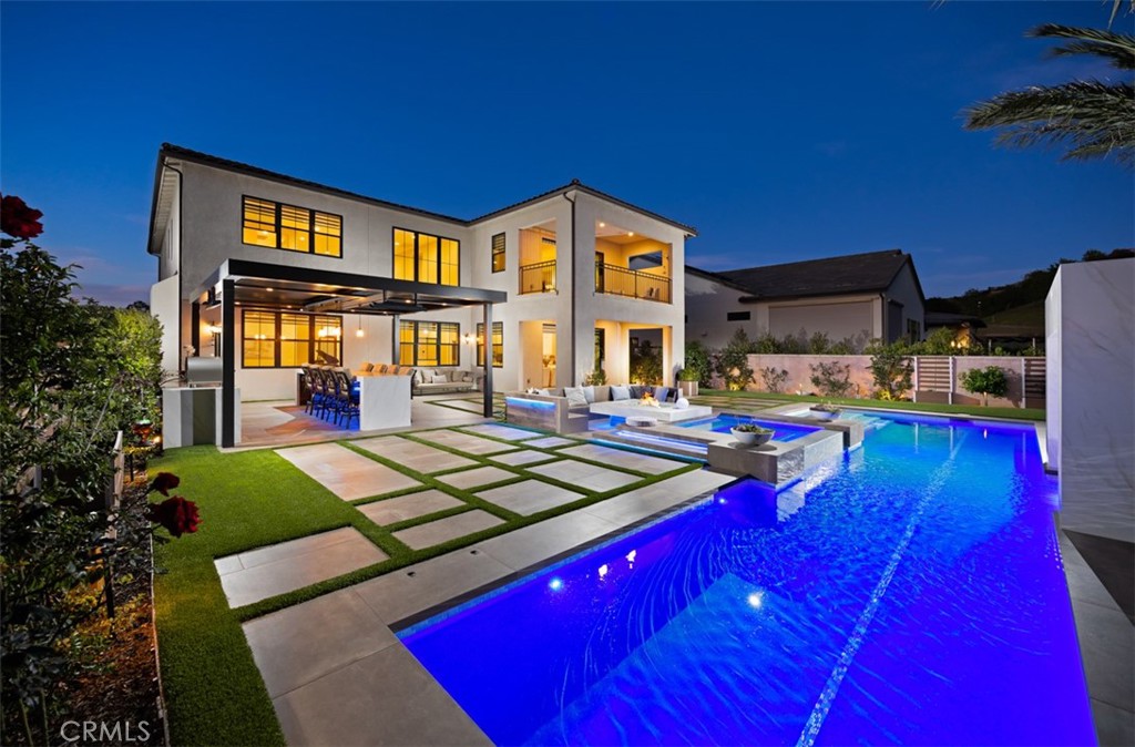 26600 Paseo Retirada