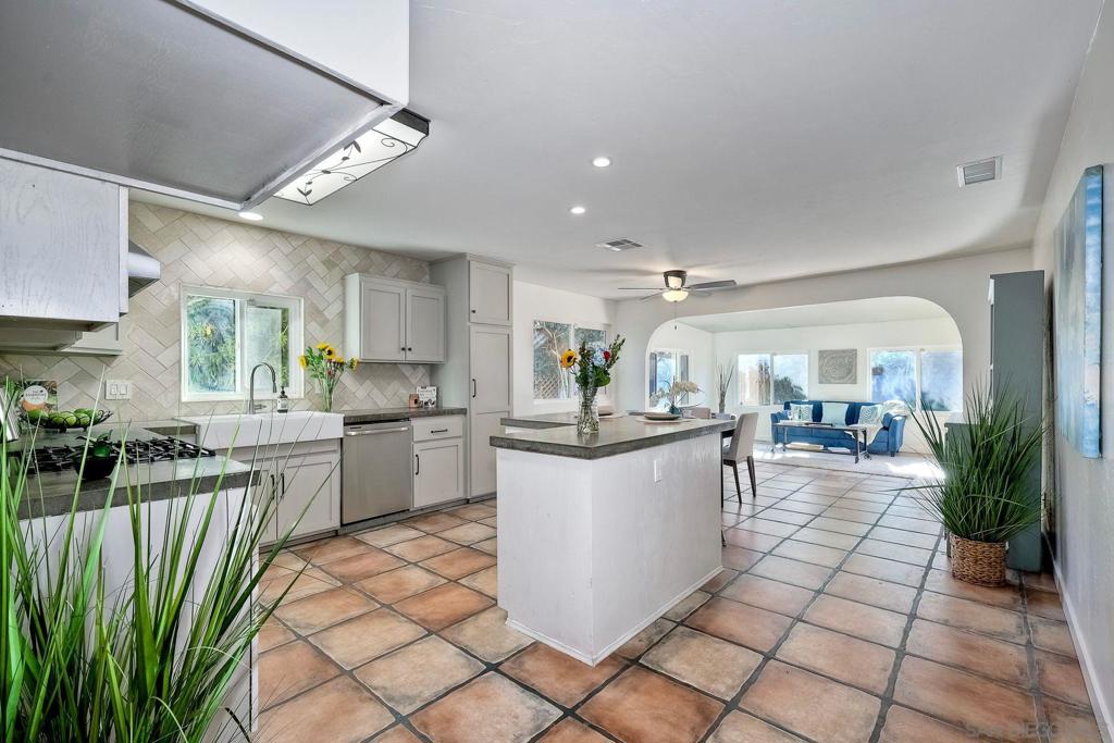 Paradise Hills - Residential