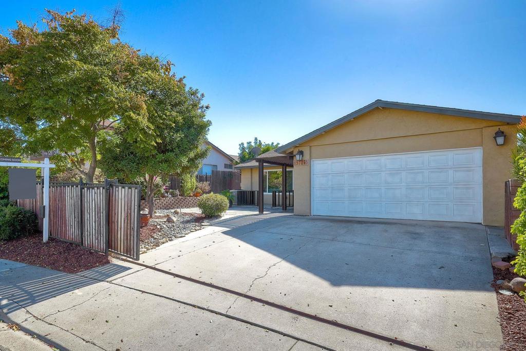 Paradise Hills - Residential