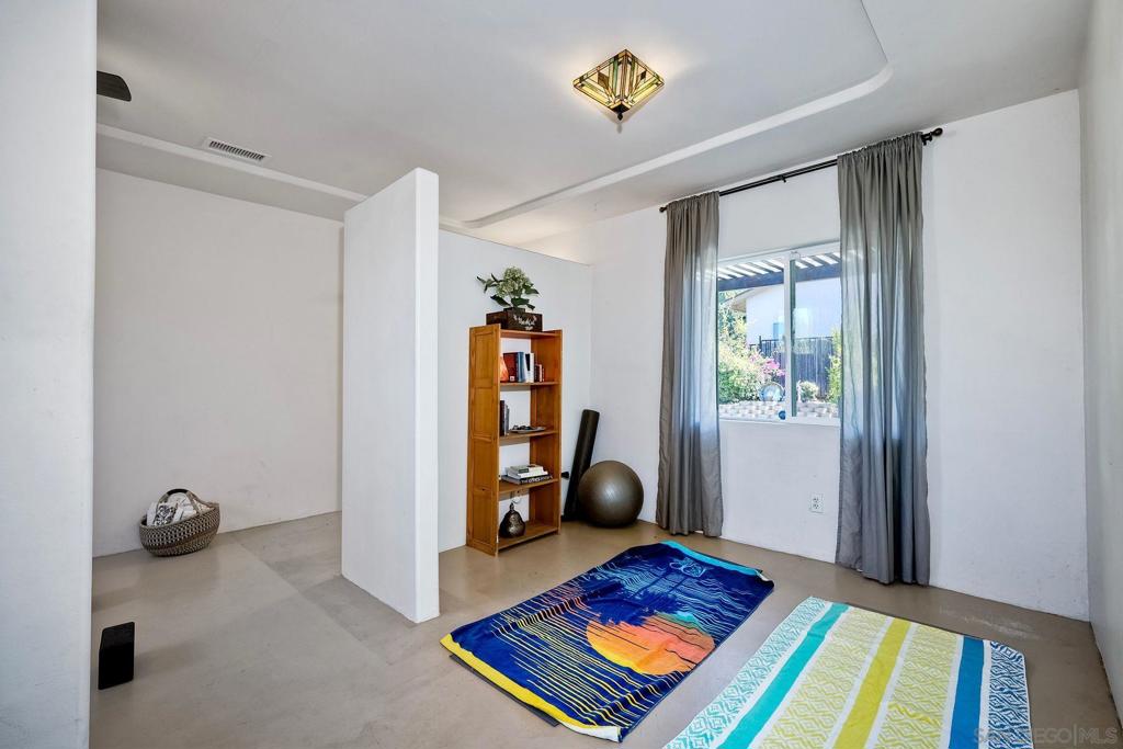 Paradise Hills - Residential