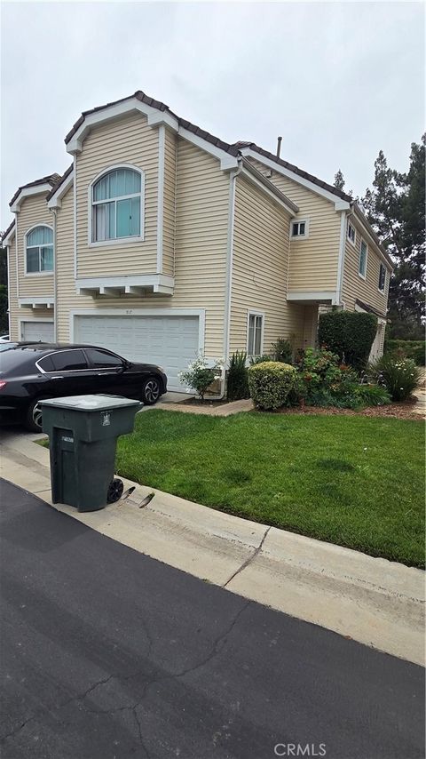Photo of 517 Orange Grove Pl, Pasadena, CA 91103 (MLS # AR26087861)