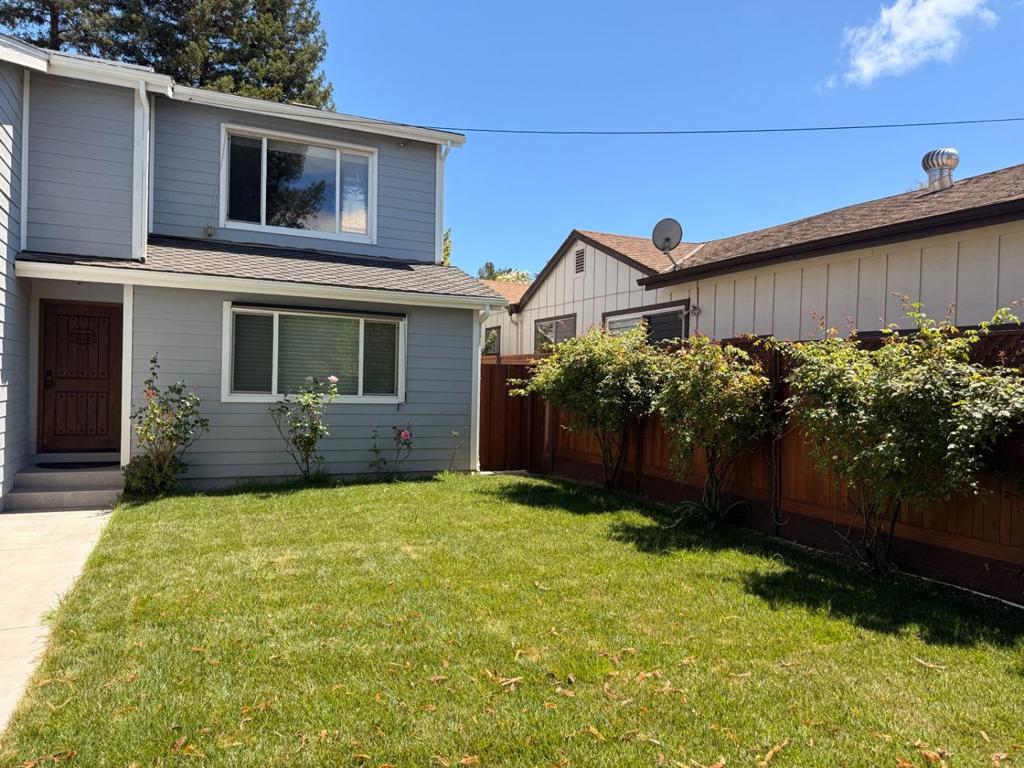 2121 Valparaiso Avenue