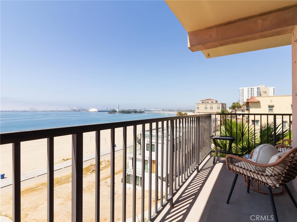 1750 E Ocean Boulevard 213