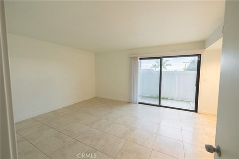 Tiny photo for 472 Bello St, Pismo Beach, CA 93449 (MLS # PW25264261)