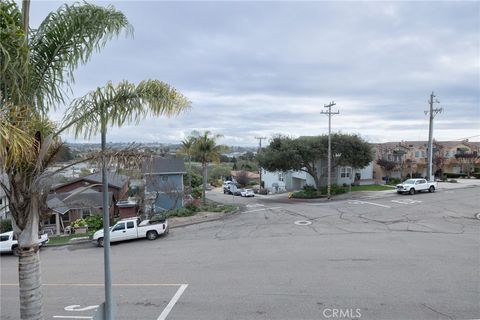 Tiny photo for 472 Bello St, Pismo Beach, CA 93449 (MLS # PW25264261)