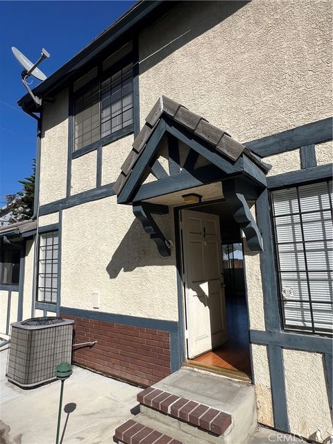 Photo of 711 W Duarte #F, Monrovia, CA 91016 (MLS # WS26036162)