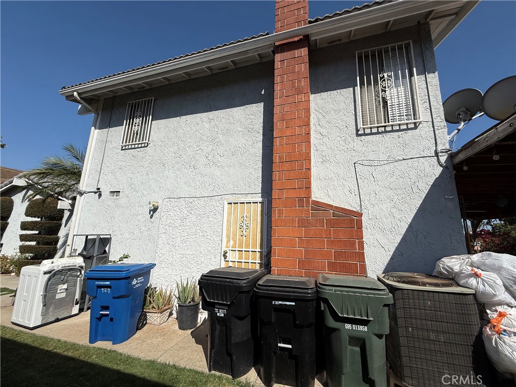 929 W Ashiya Road