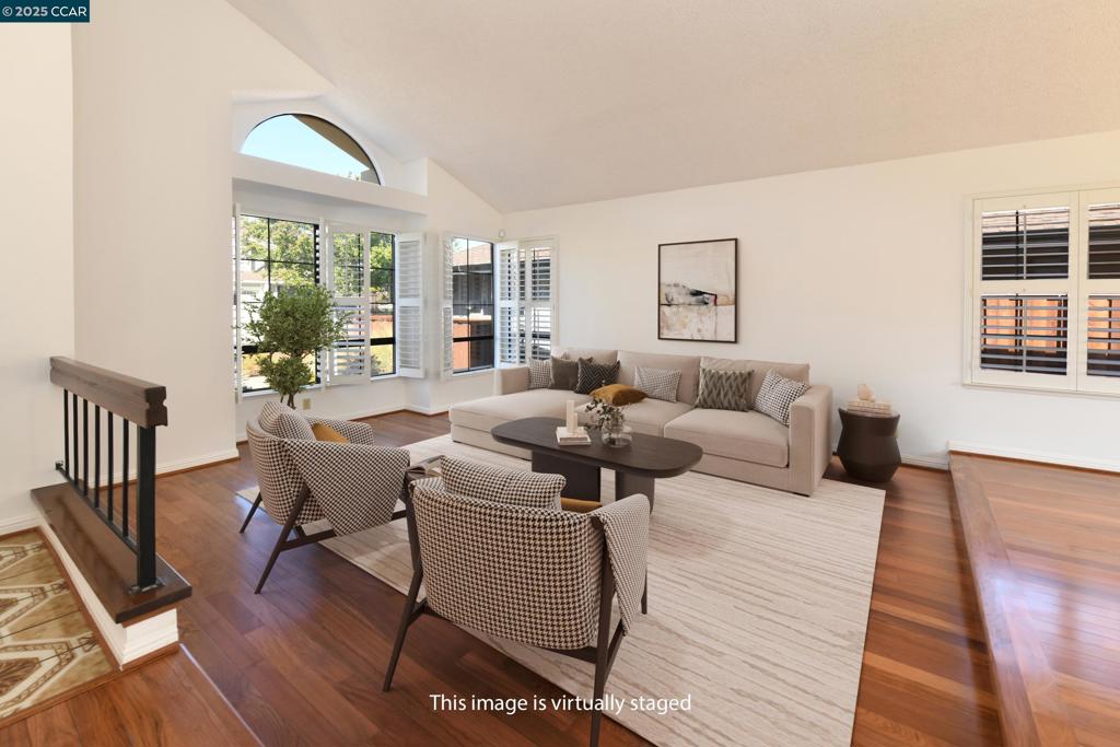 HIDDEN LAKE - Residential