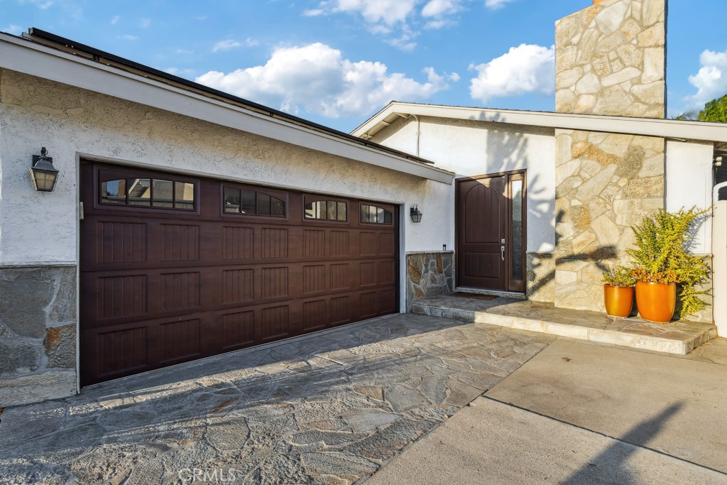 2176 N Pami Circle