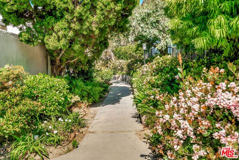 Photo of 6798 Shearwater Lane, Malibu, CA 90265 (MLS # 25629429)