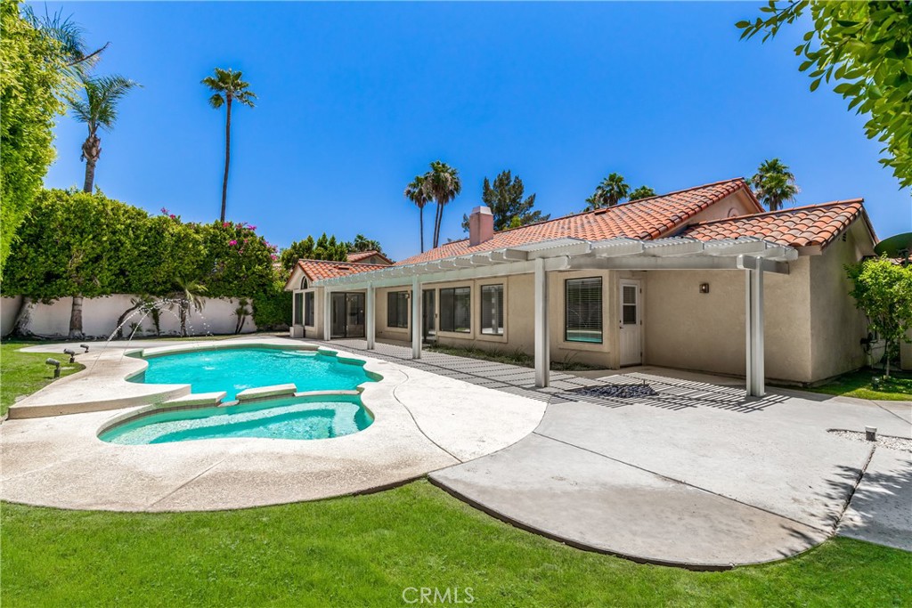 San Marino (32176) - Residential Lease