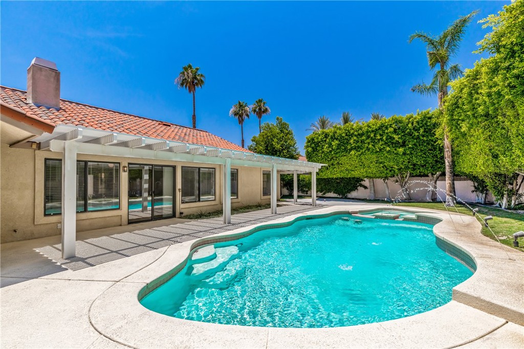 San Marino (32176) - Residential Lease