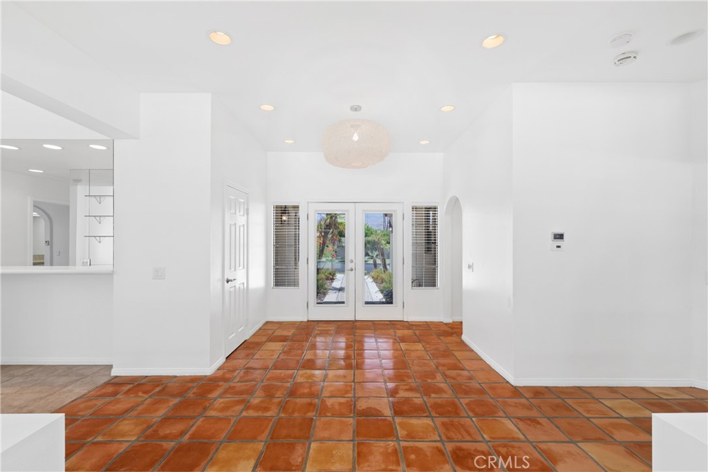 San Marino (32176) - Residential Lease