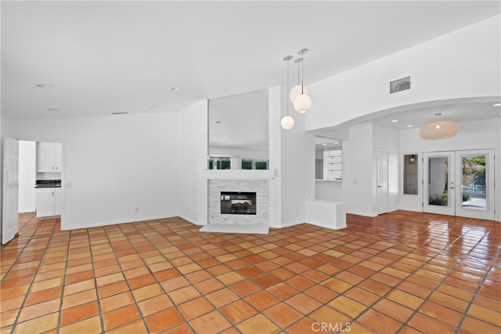 San Marino (32176) - Residential Lease