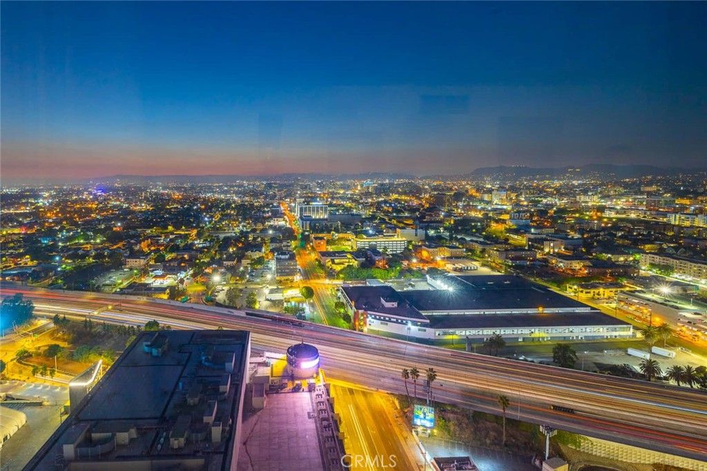 Photo of 900 W Olympic Blvd #31J, Los Angeles, CA 90015 (MLS # WS26072948)