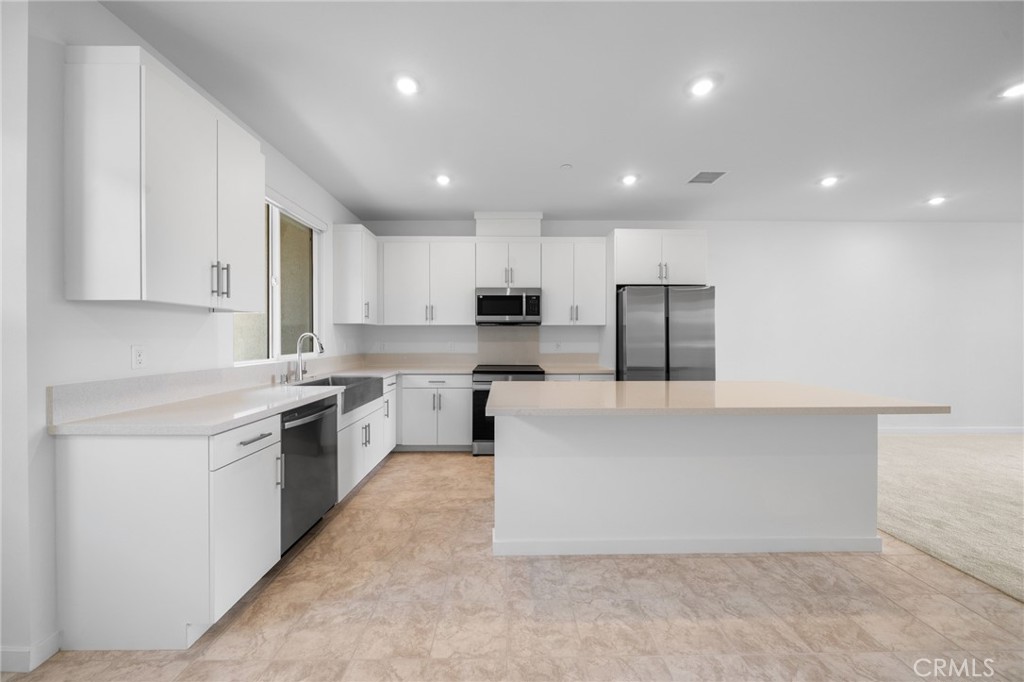 109 S Laxore Street 304