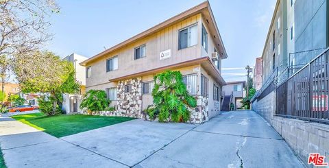 Photo of 838 S Gramercy Place, Los Angeles, CA 90005 (MLS # 26659545)