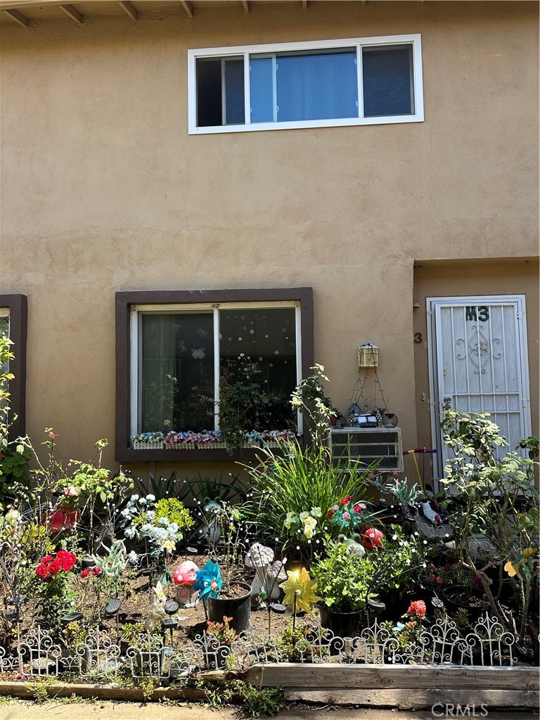1602 N KING #M3 Street