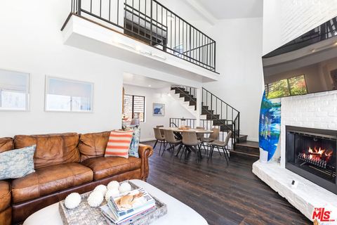 Photo of 29231 HEATHERCLIFF Road #2, Malibu, CA 90265 (MLS # 26664747)