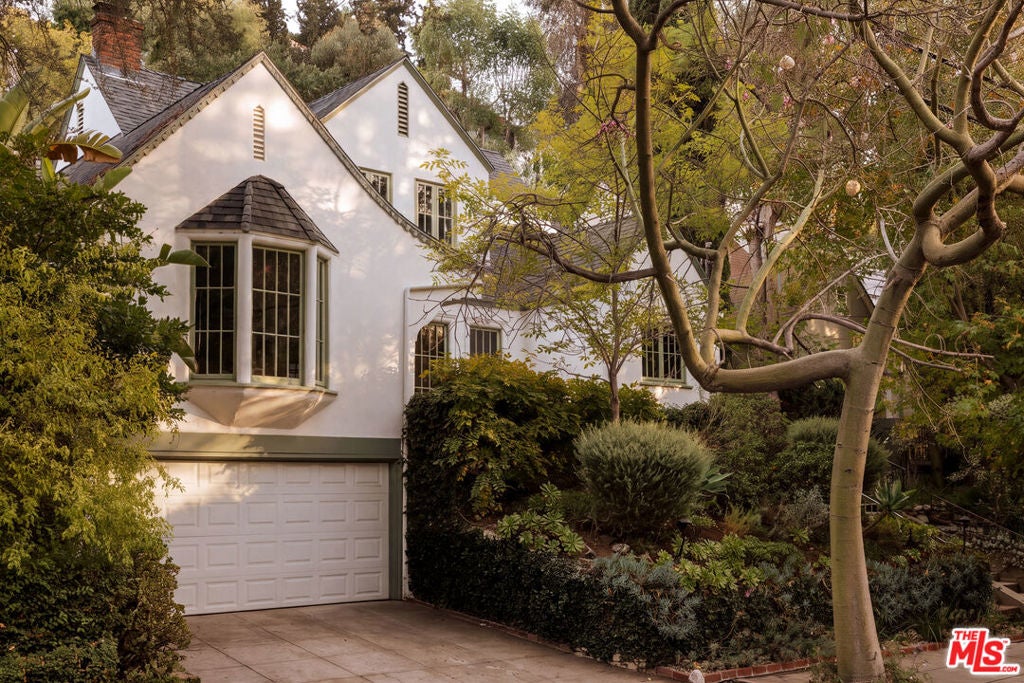 2376 Canyon Drive