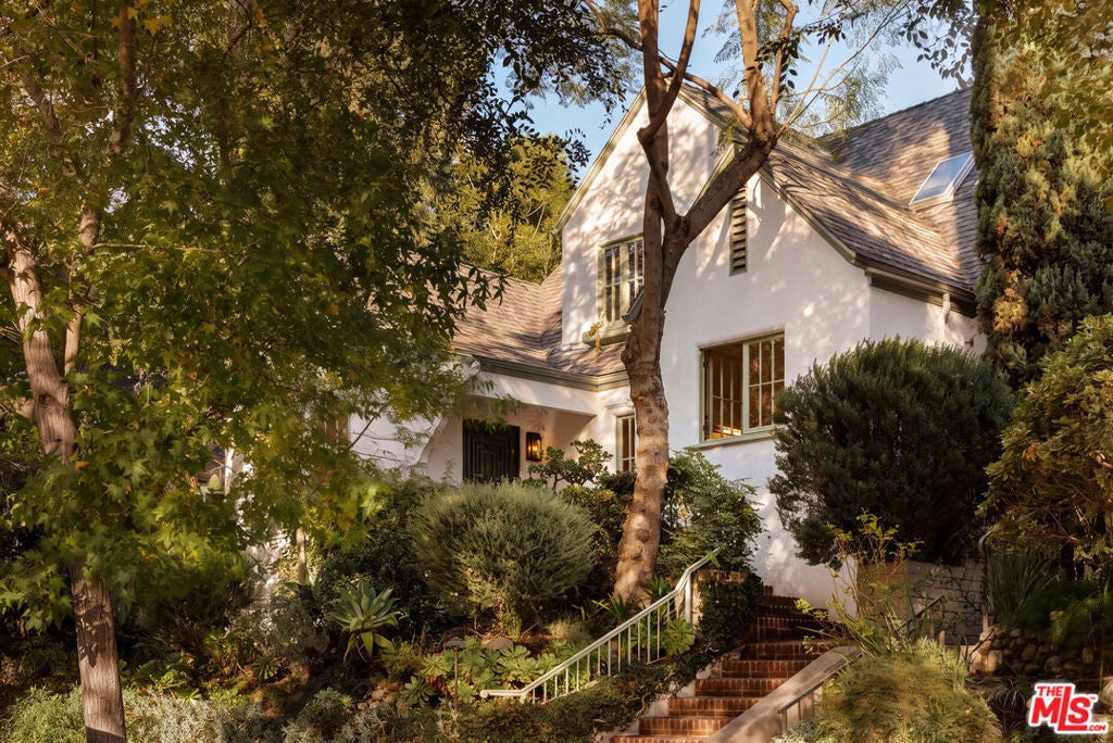2376 Canyon Drive