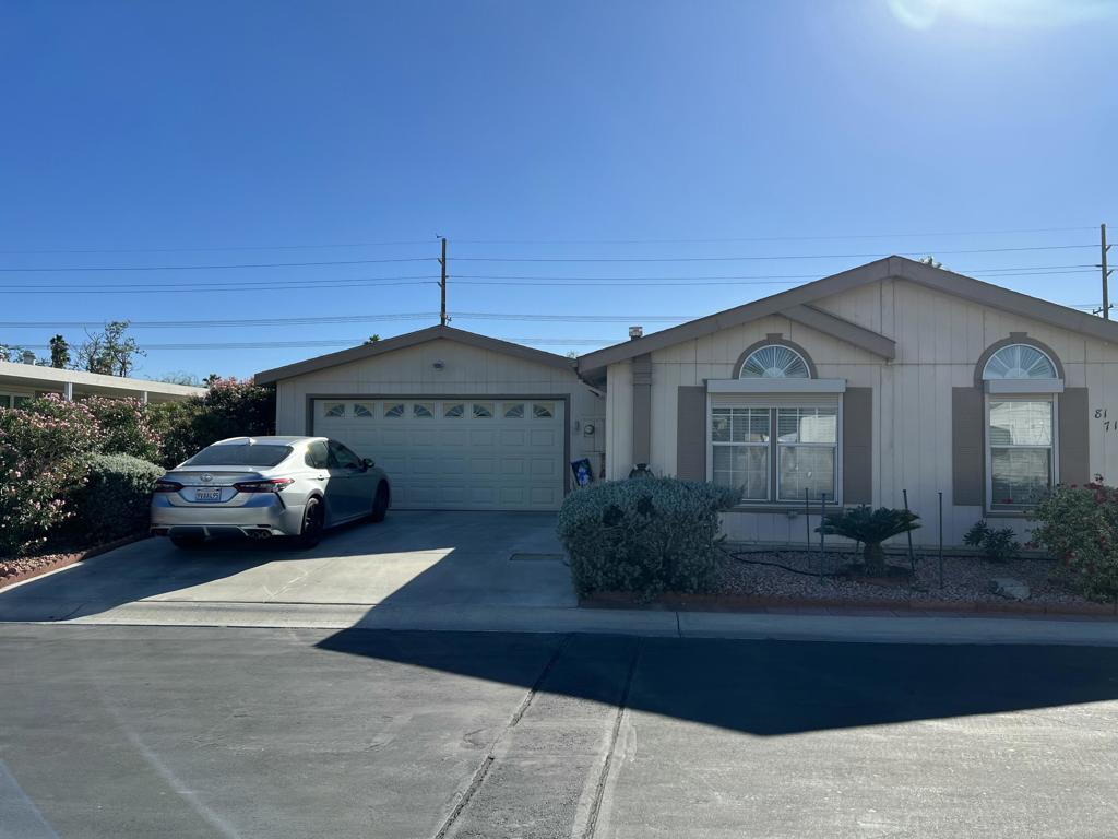 81713 San Cristobal Avenue