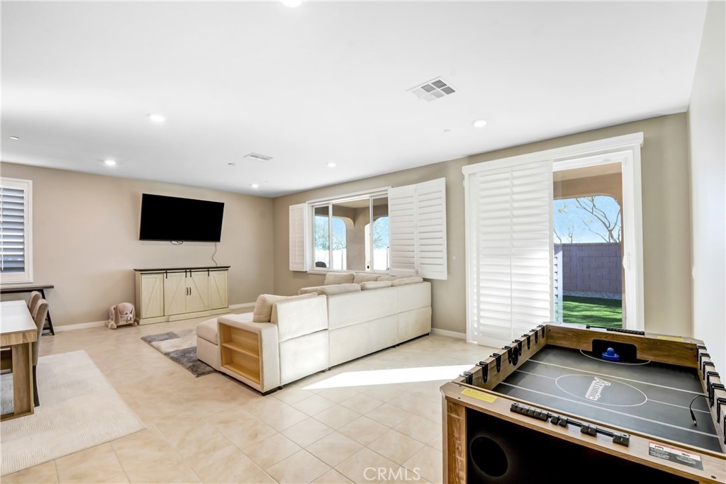 11695 S Crescent Street