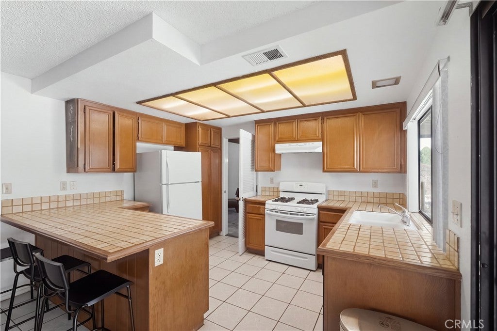 1491 Cedarhill Drive