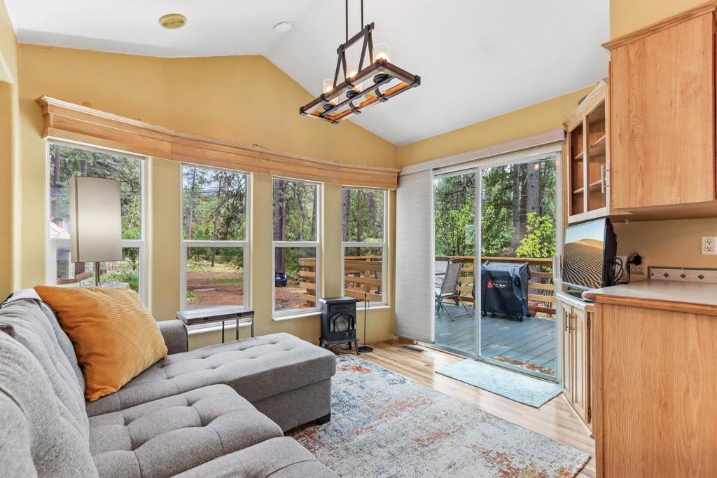 26350 Delano 109
