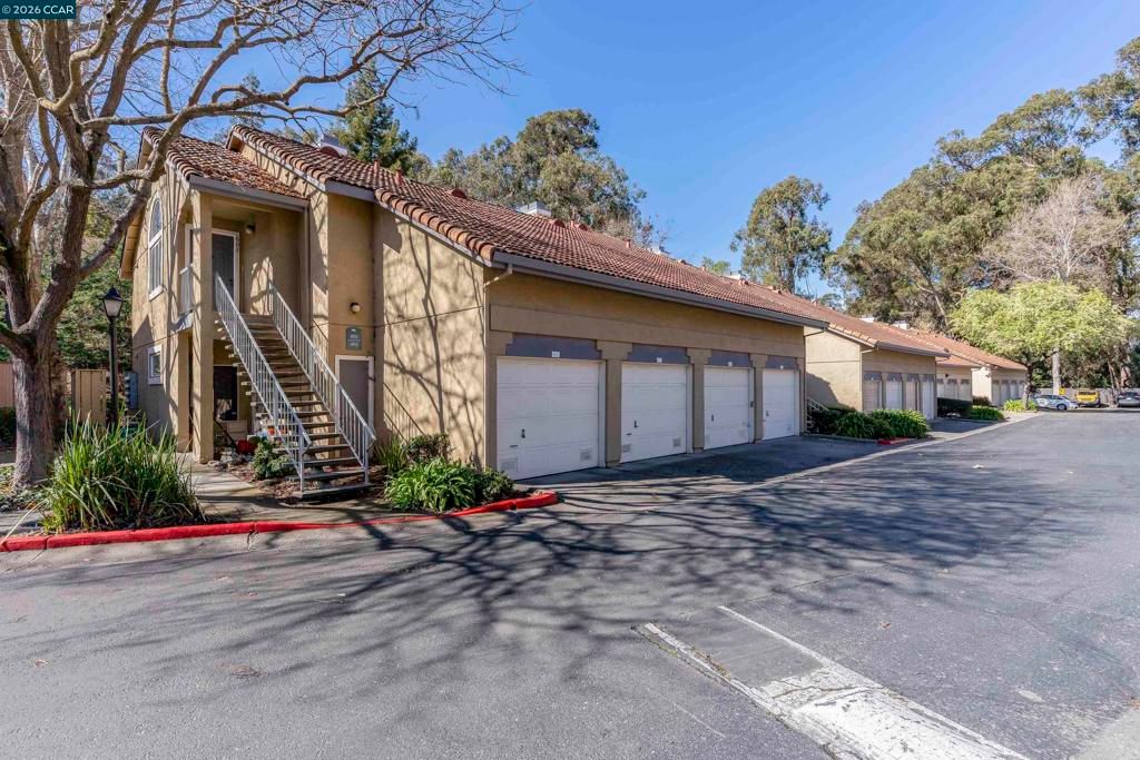 Photo of 603 603 Forest Run, Hercules, CA 94547 (MLS # 41124738)
