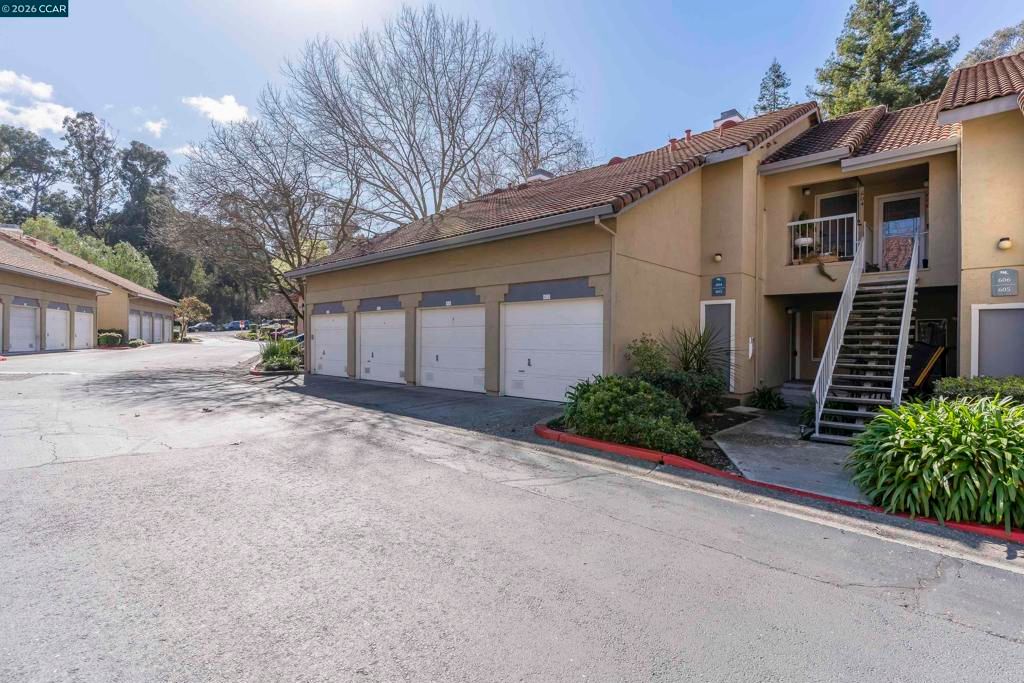 Photo of 603 603 Forest Run, Hercules, CA 94547 (MLS # 41124738)