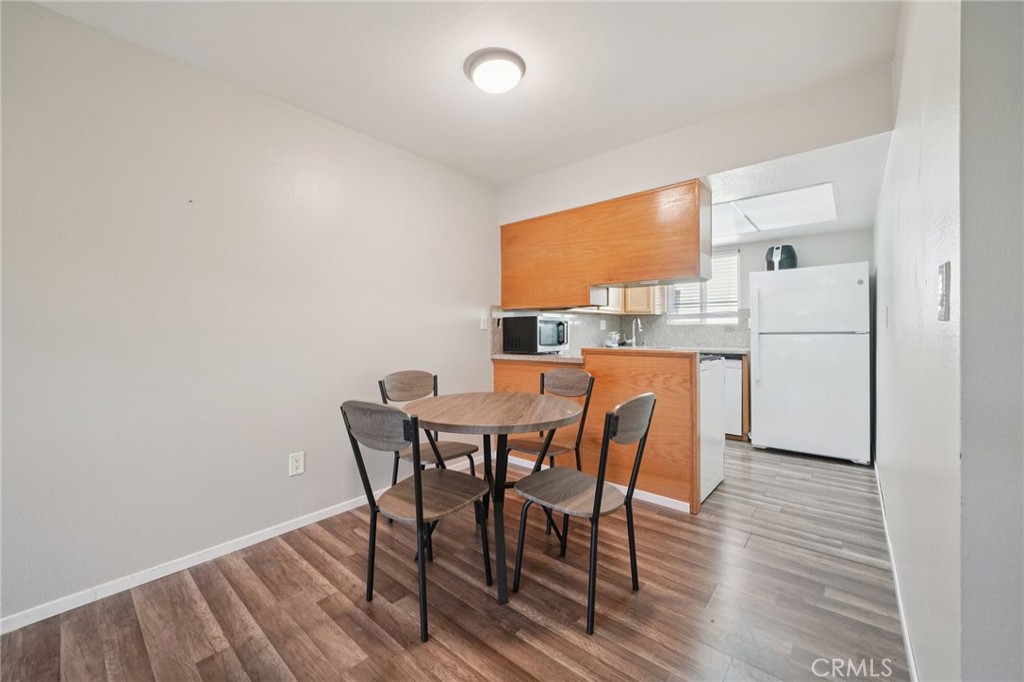 2891 Canyon Crest 68