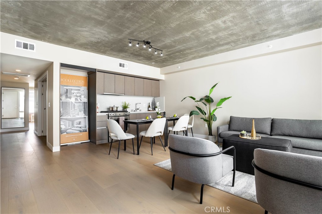380 Cordova Street 402