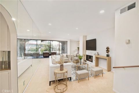 Photo of 5340 Yarmouth #205, Encino, CA 91316 (MLS # SR26082805)