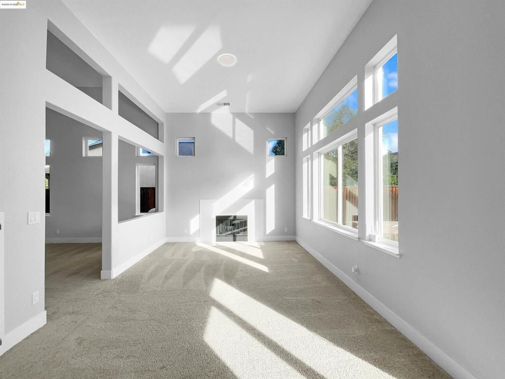 Photo of 1176 Shadowcliff Ct Ct, Brentwood, CA 94513 (MLS # 41118400)