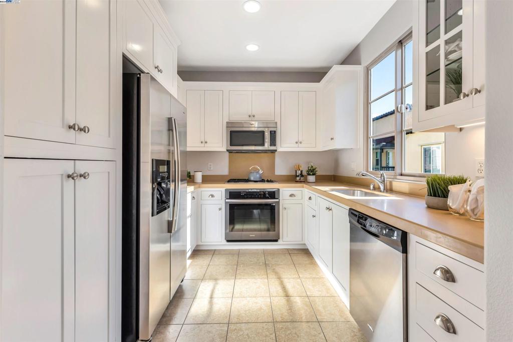 WARM SPRINGS - Residential