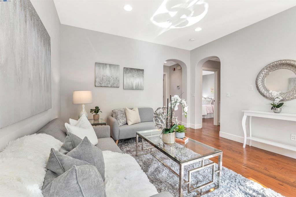 WARM SPRINGS - Residential