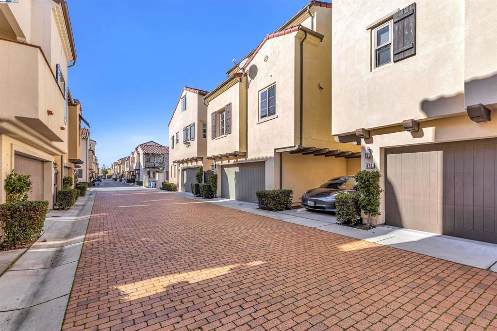 WARM SPRINGS - Residential